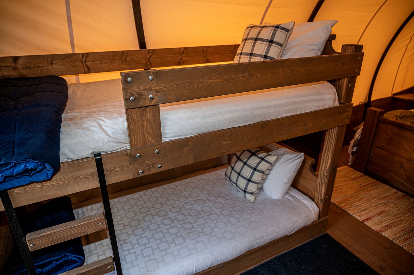Charming Idaho Glamping Wagon with AC, Fire Pit & Breakfast | Bonners Ferry Escape