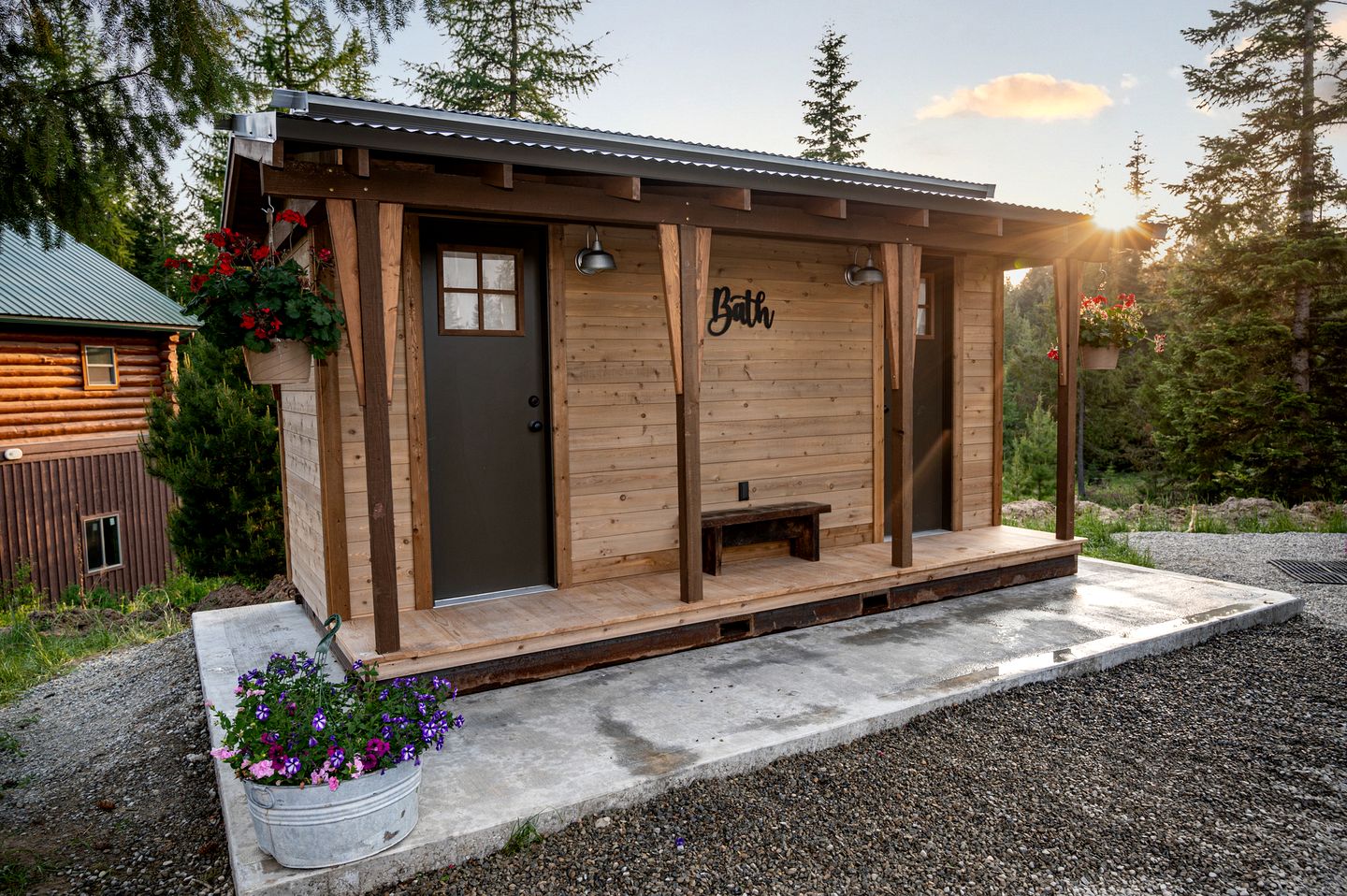 Unique Conestoga Glamping Wagon with King Bed & Private Bath | Bonners Ferry, Idaho Retreat