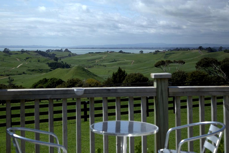 Nature Lodges (Auckland, North Island, New Zealand)