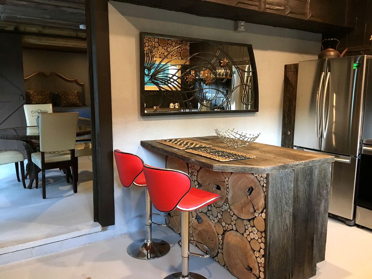 Beautifully Renovated Cottage with a Trout Stream near Watauga Lake, North Carolina