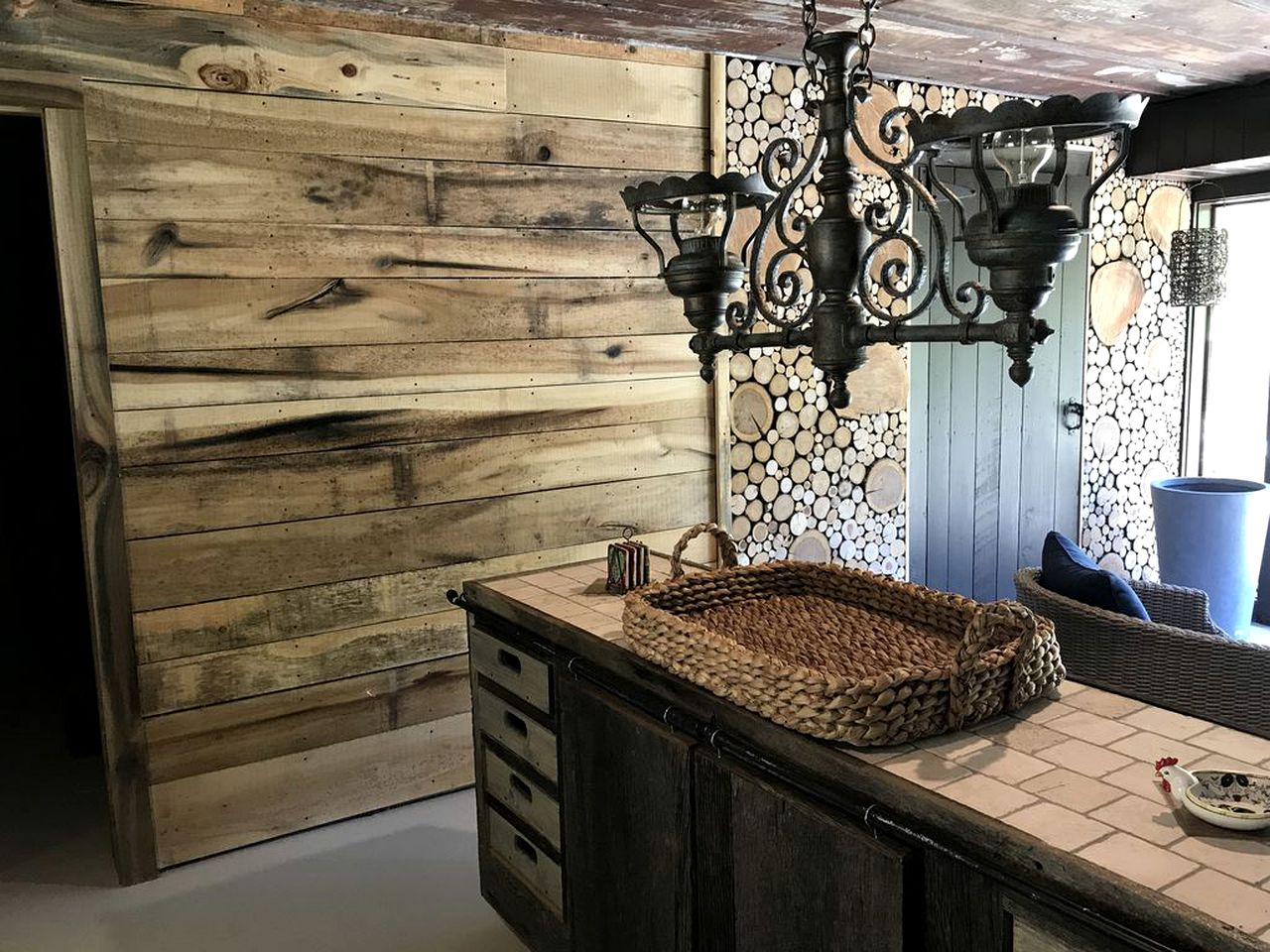 Beautifully Renovated Cottage with a Trout Stream near Watauga Lake, North Carolina