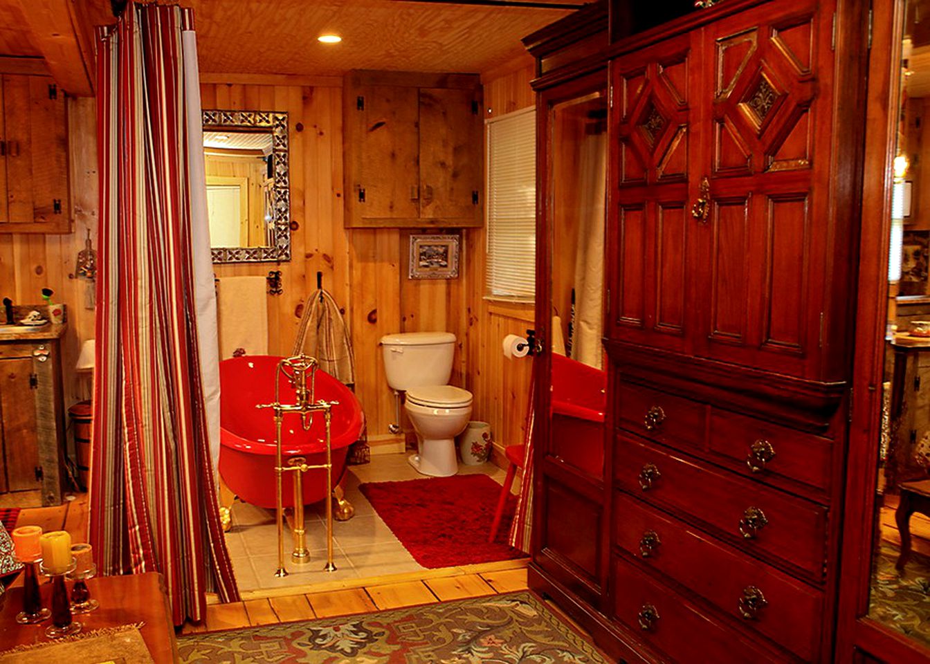 Romantic Tiny House Rental for Couples near Boone, North Carolina