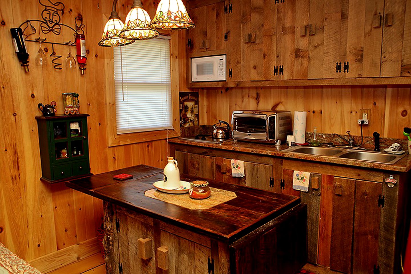 Romantic Tiny House Rental for Couples near Boone, North Carolina