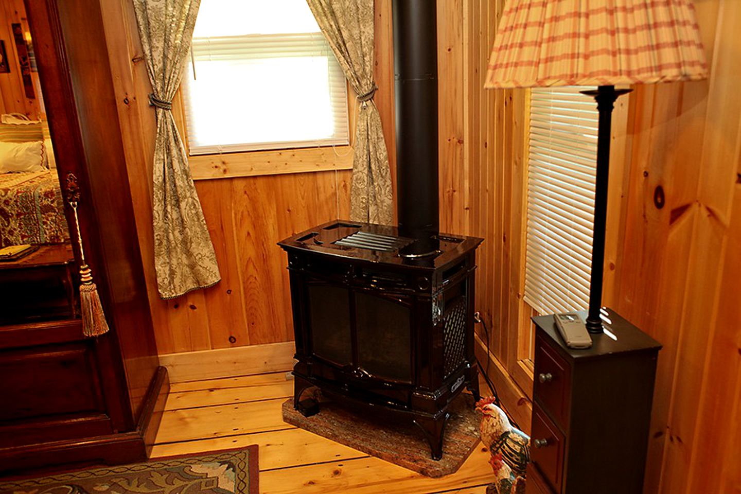 Romantic Tiny House Rental for Couples near Boone, North Carolina