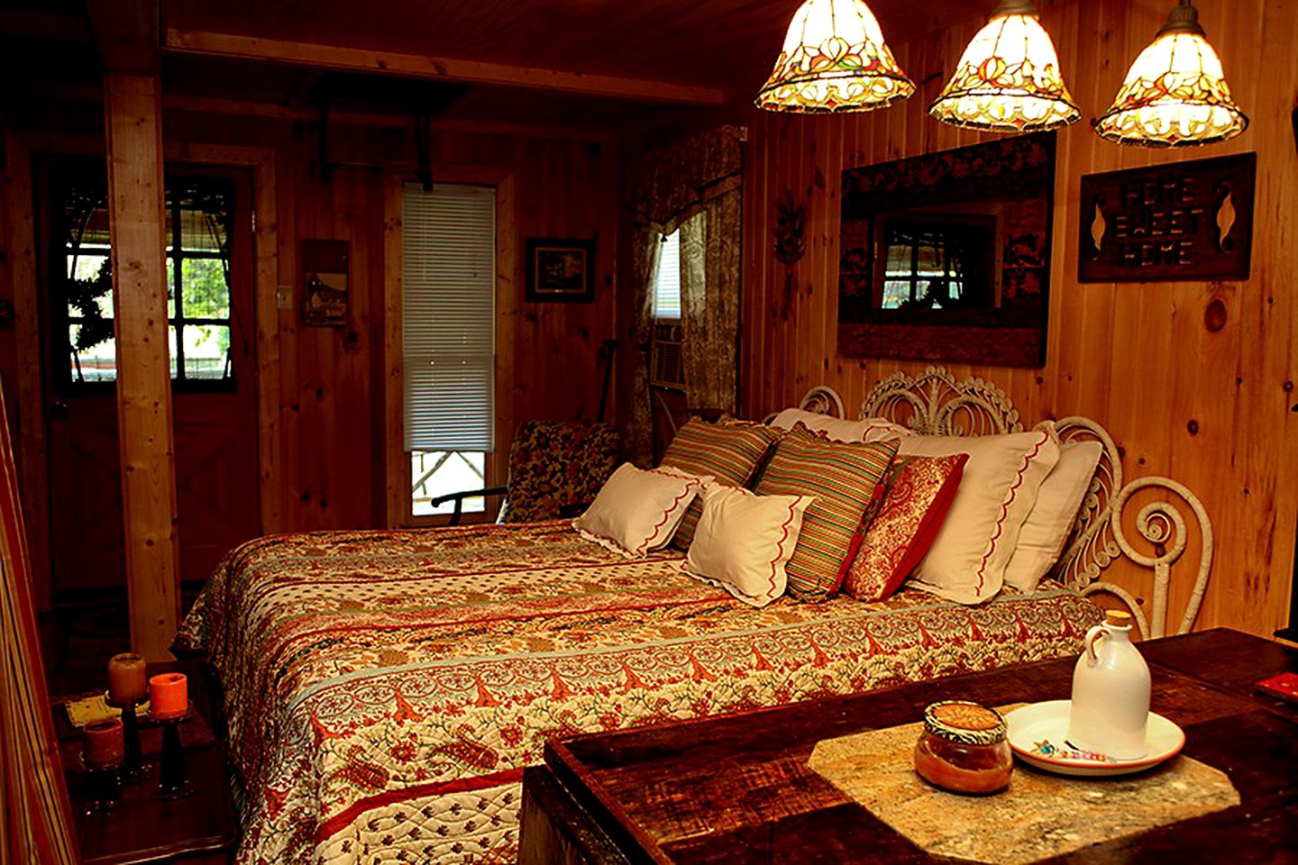 Romantic Tiny House Rental for Couples near Boone, North Carolina