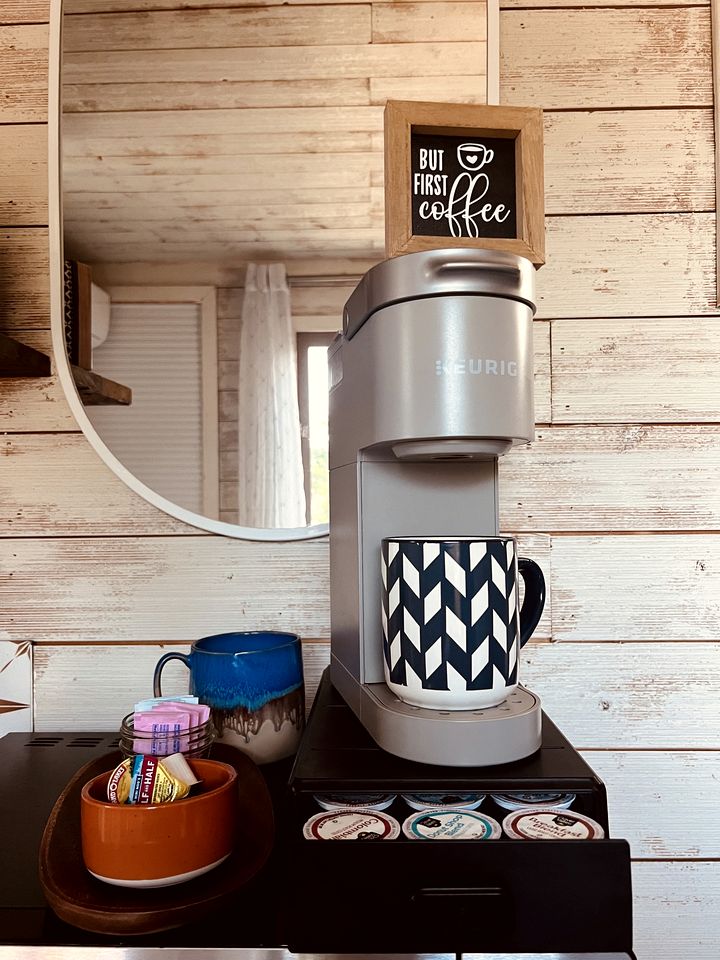 Cool Container by Canyon Lake Perfect For Relaxation Near Guadalupe River and Austin, Texas