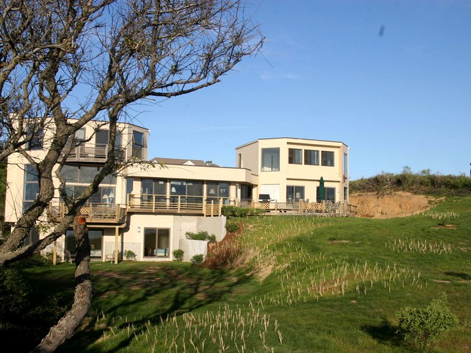 Beach Houses (Truro, Massachusetts, United States)