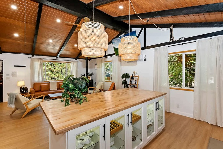 Cabins (United States of America, Big Bear Lake, California)