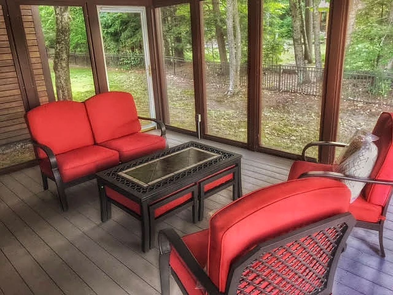 Lakefront Cottage Getaway with a Dock in Milton, New Hampshire