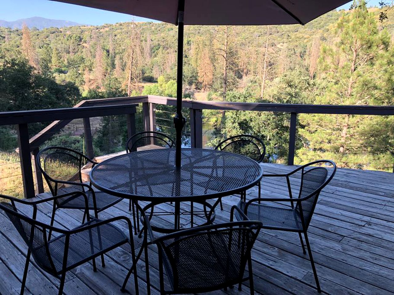 Contemporary Vacation Rental in the Sierra Nevada near Kings Canyon, California