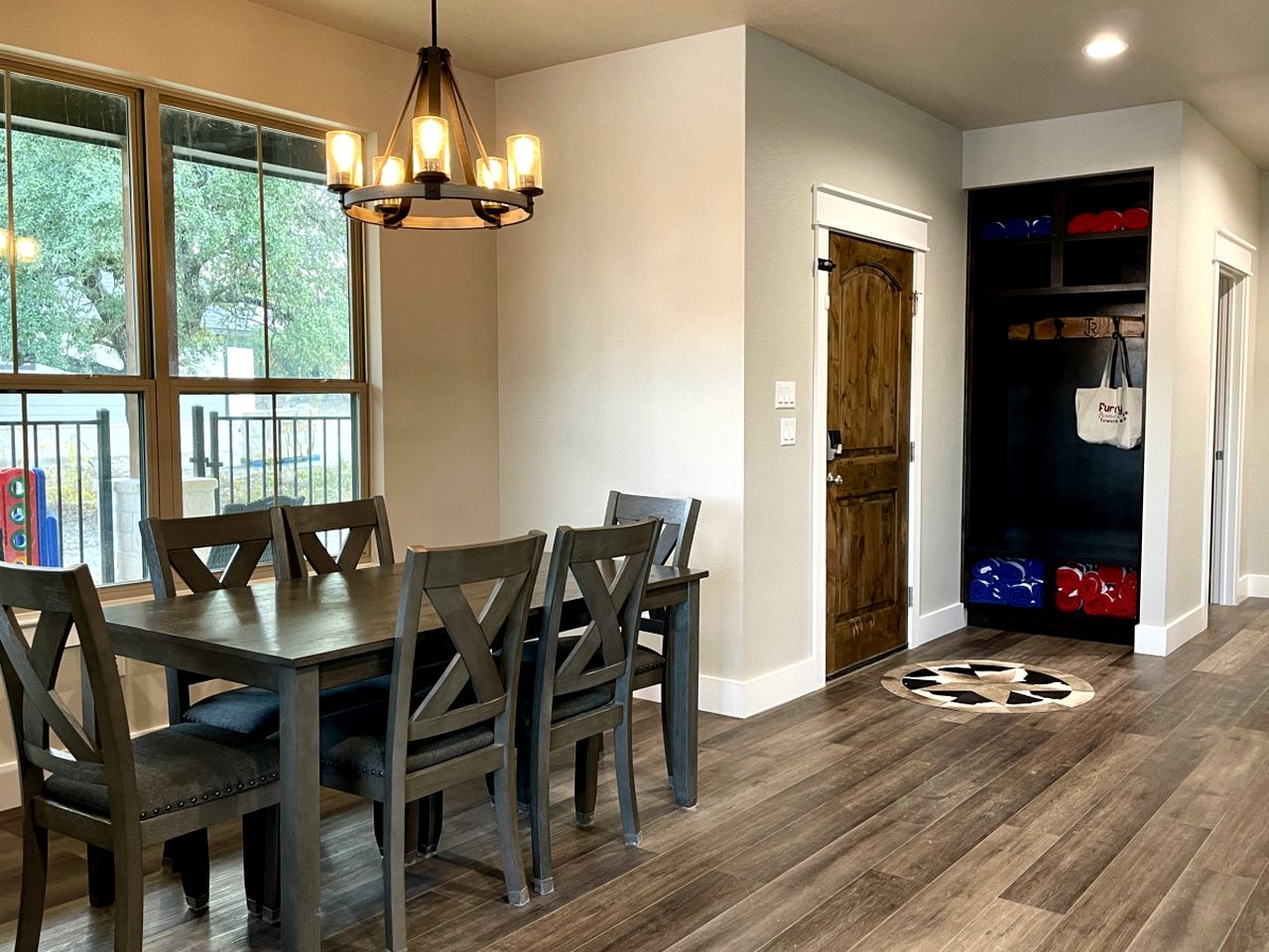 Beautiful Cottage with Stunning Vistas in Granbury, Texas