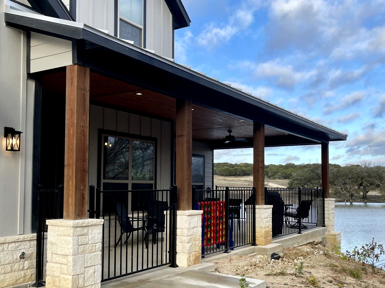 Beautiful Cottage with Stunning Vistas in Granbury, Texas