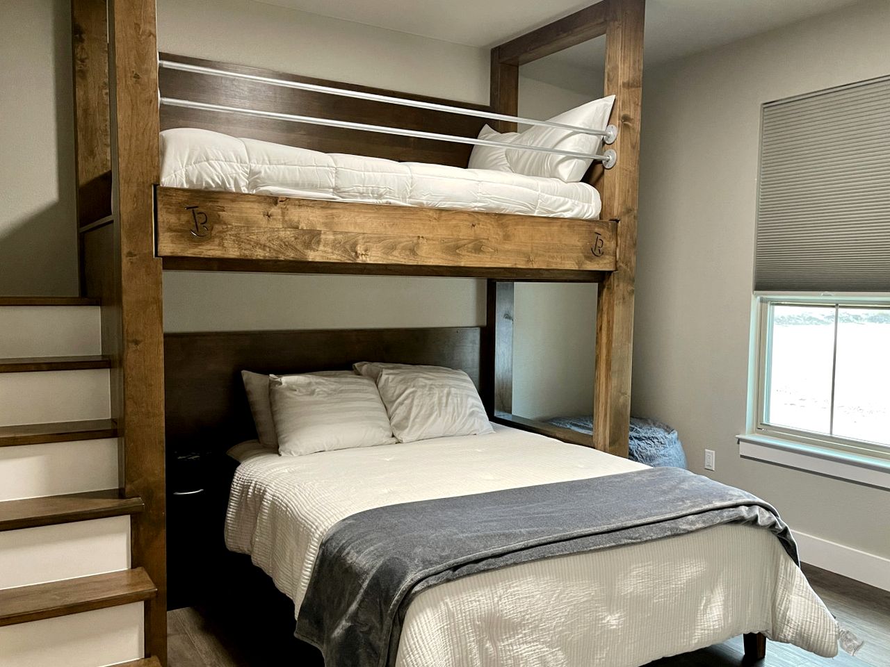 Beautiful Cottage with Stunning Vistas in Granbury, Texas