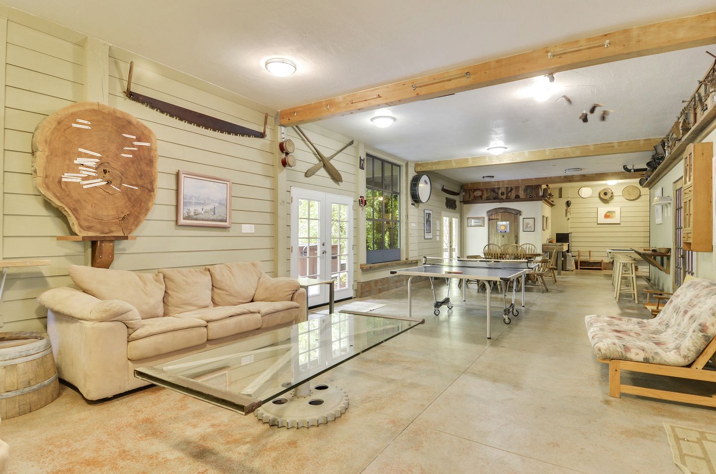 Group-Friendly Cabin with Hot-Tub and Game Space in Guerneville, California