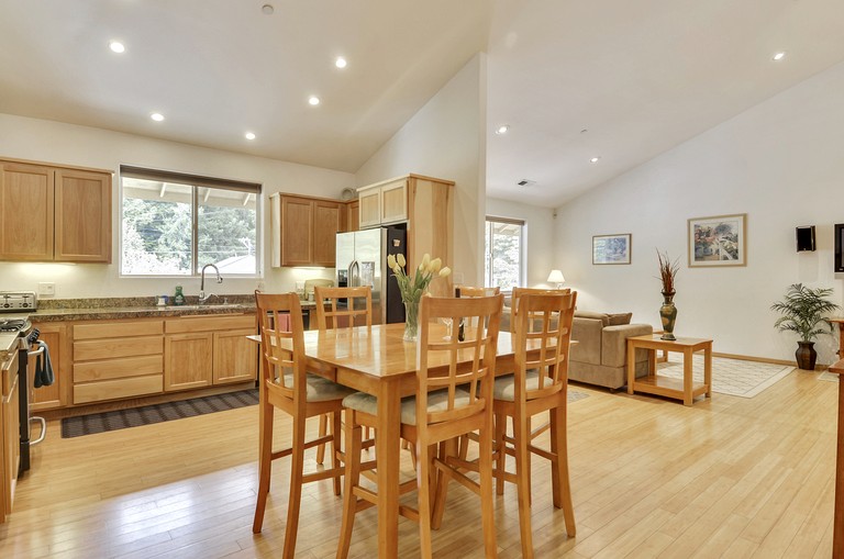 Cabins (United States of America, Guerneville, California)