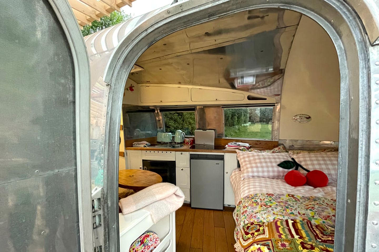 Remote Silverbird Airstream makes for Great Countryside Glamping