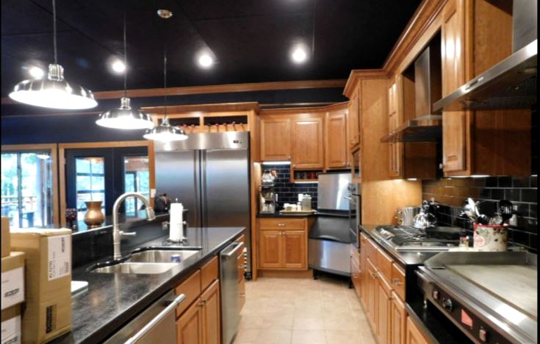 Cabins (Cadiz, Kentucky, United States)