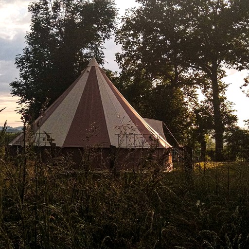 Bell Tents (Puy de Dôme, Auvergne-Rhône-Alpes, France)