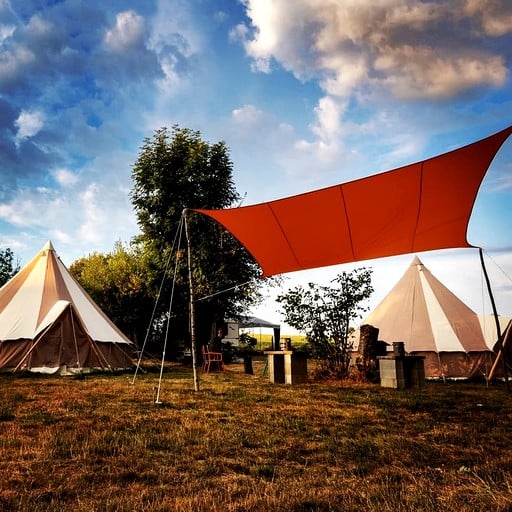 Bell Tents (Puy de Dôme, Auvergne-Rhône-Alpes, France)