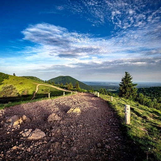 Bell Tents (Puy de Dôme, Auvergne-Rhône-Alpes, France)