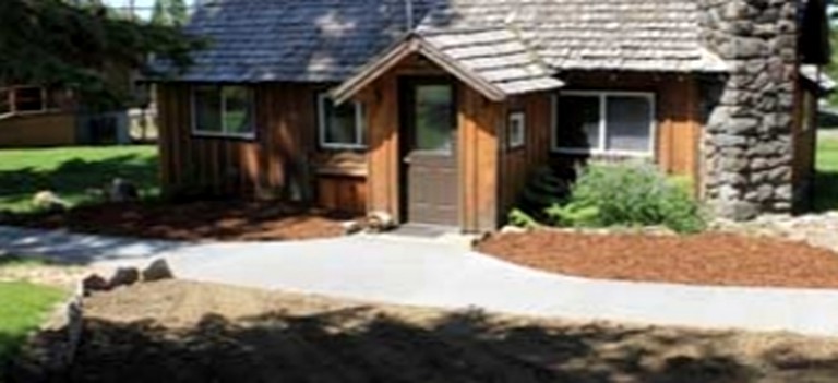 Cabins (Mt. Hood, Oregon, United States)