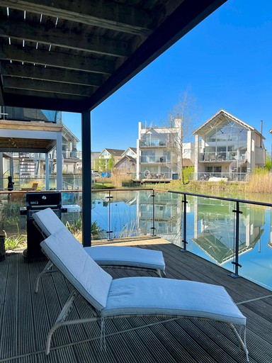 Vacation Rentals (United Kingdom, --, --)