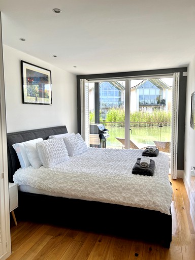 Vacation Rentals (United Kingdom, --, --)
