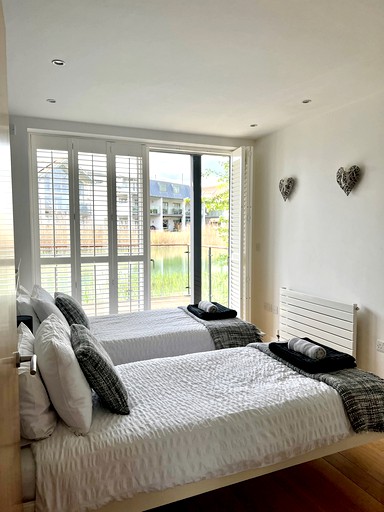 Vacation Rentals (United Kingdom, --, --)