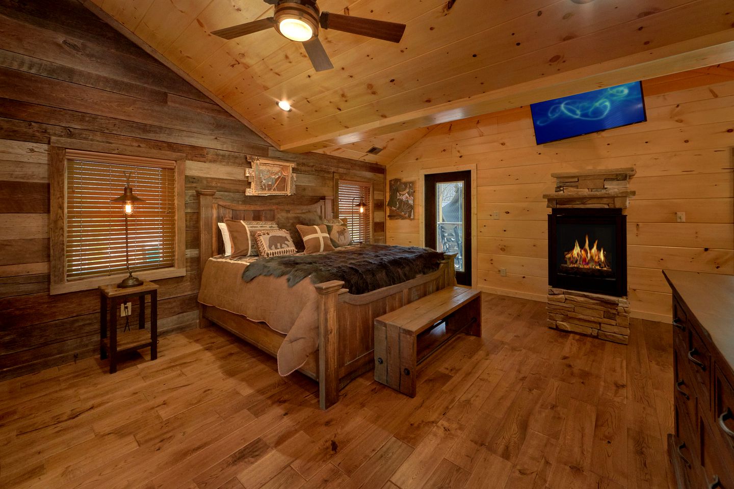 Copper Creek Lodge in Gatlinburg, TN