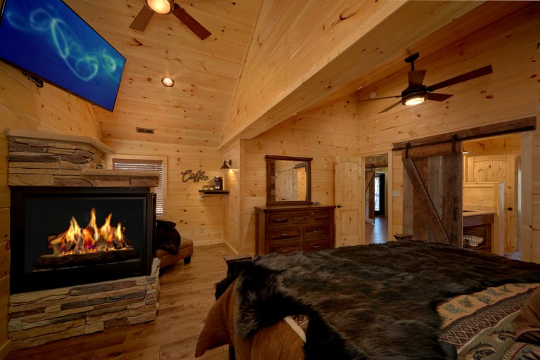 -- (United States, Gatlinburg, Tennessee)