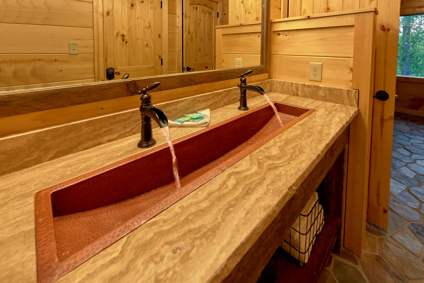 Copper Creek Lodge in Gatlinburg, TN