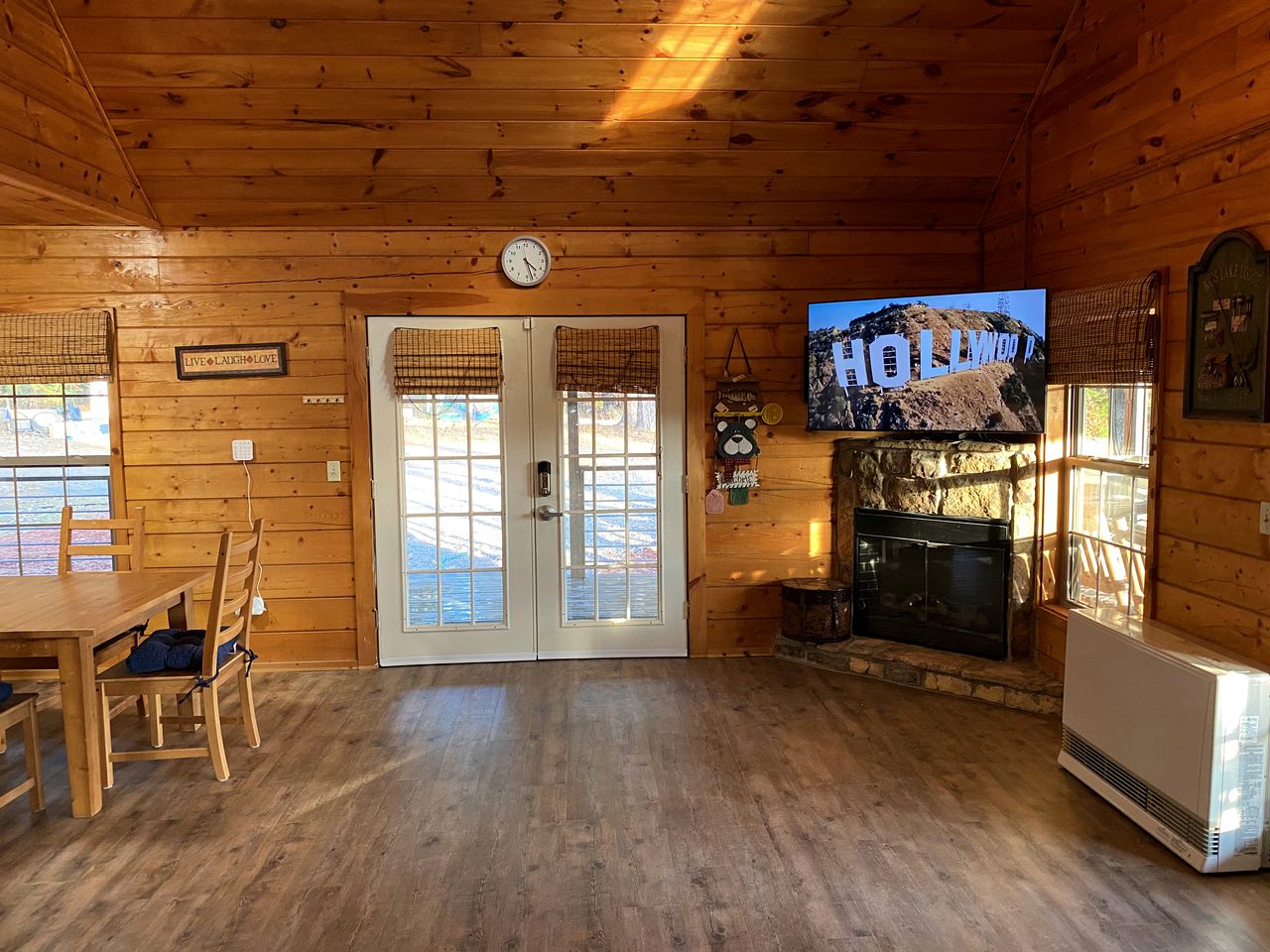 Ride Into Luxury: Horse-Friendly Log Cabin Villa in the Scenic Ouachita Mountains