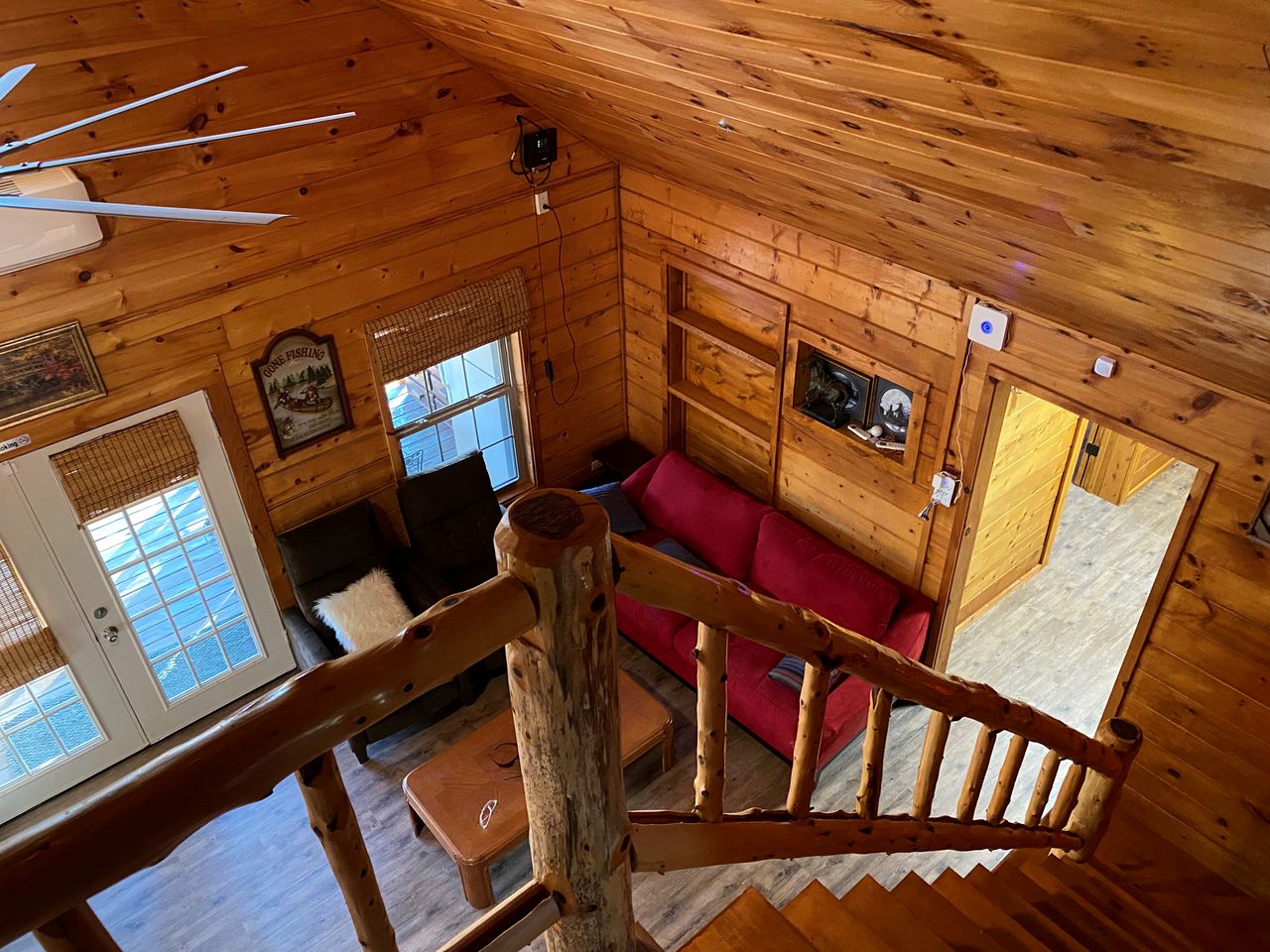 Ride Into Luxury: Horse-Friendly Log Cabin Villa in the Scenic Ouachita Mountains