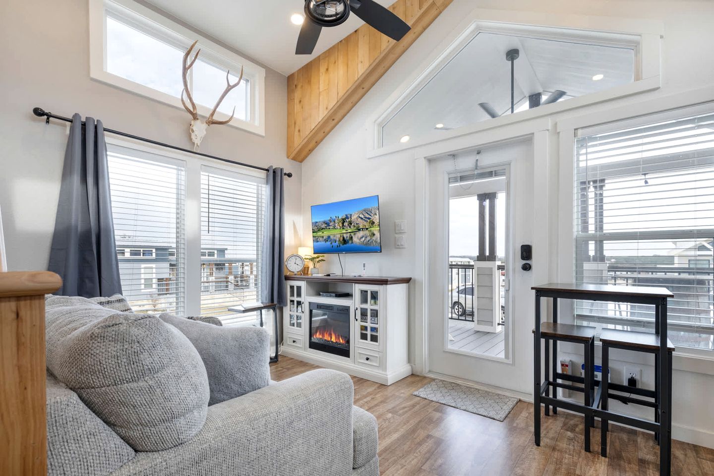 Modern Tiny Home with Pool and Dog Park Near Fredericksburg, TX