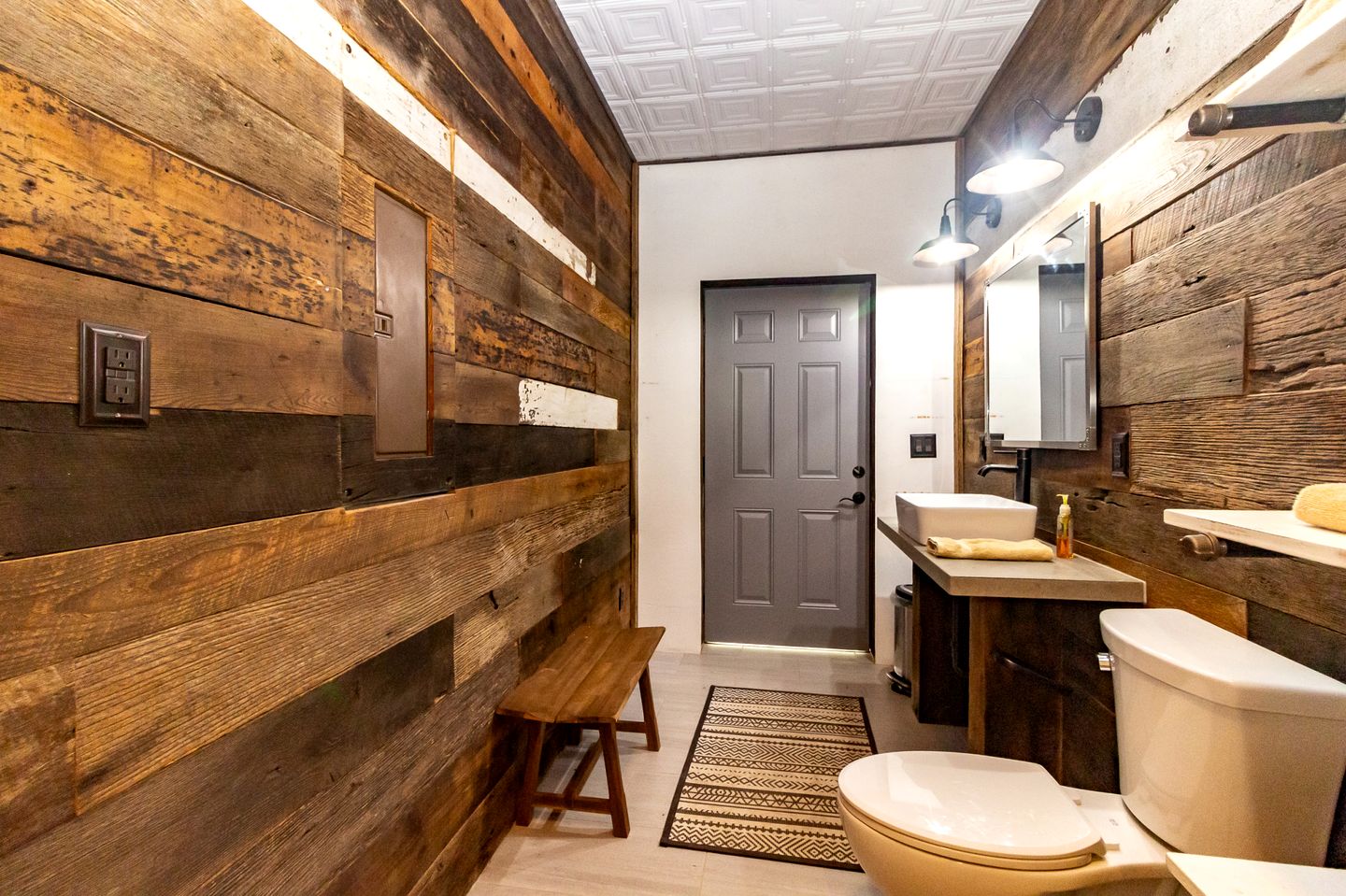 Elegant Copperhill Accommodation Perfect for Luxury Camping in Tennessee