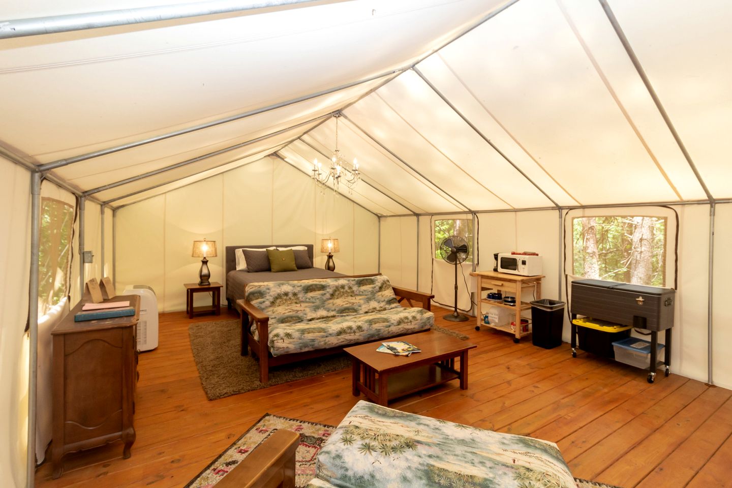 Elegant Copperhill Accommodation Perfect for Luxury Camping in Tennessee