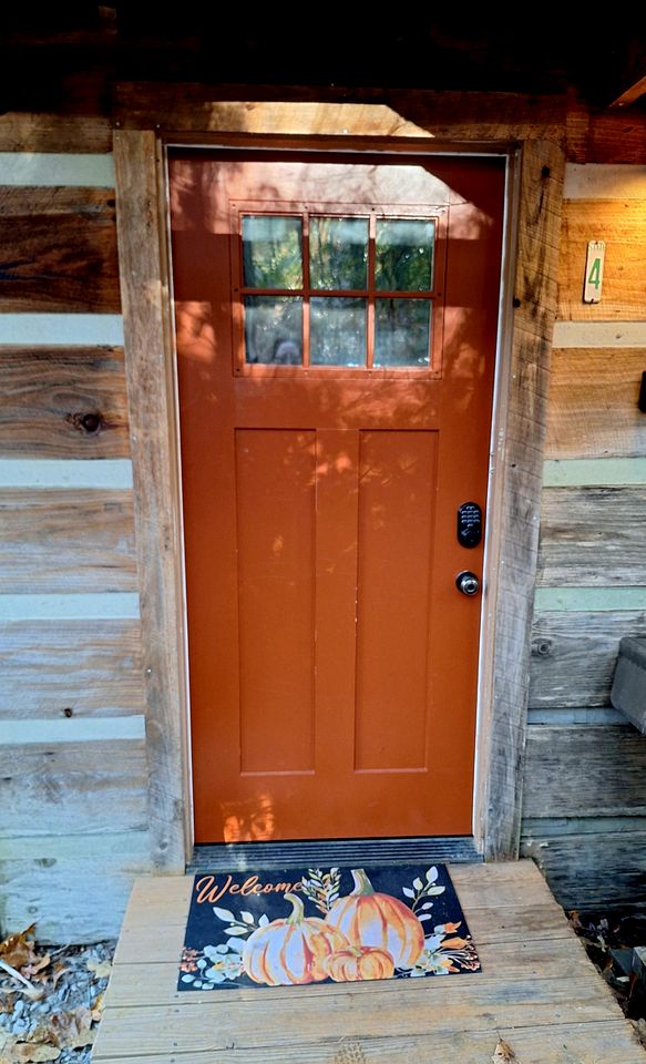 Lovely Copperhill Cabin Rental for a Tennessee Vacation