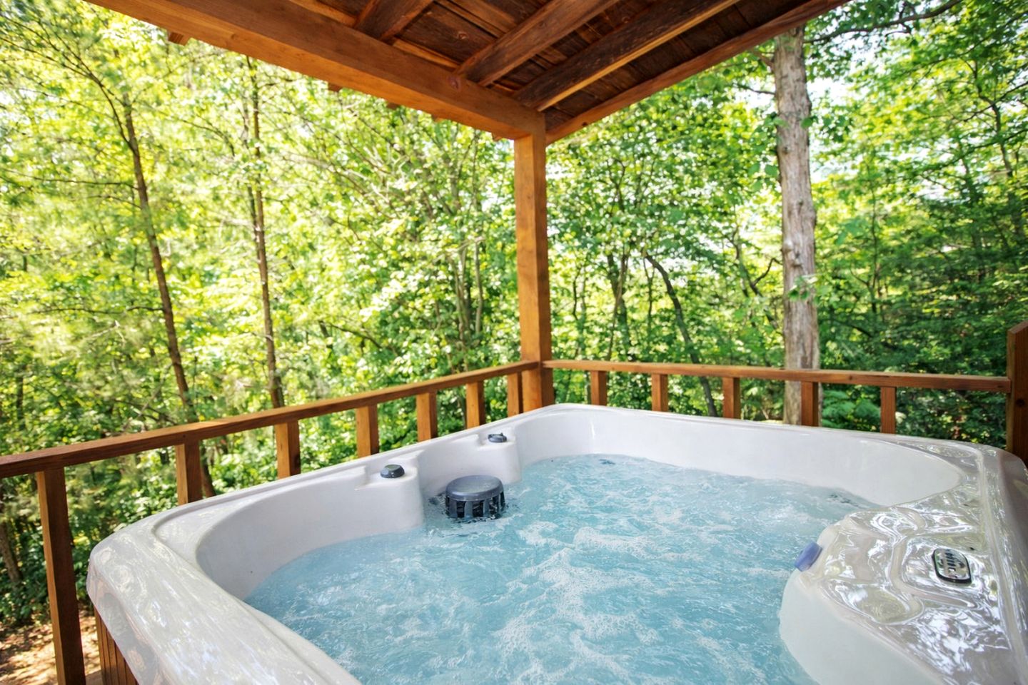 Lovely Copperhill Cabin Rental for a Tennessee Vacation