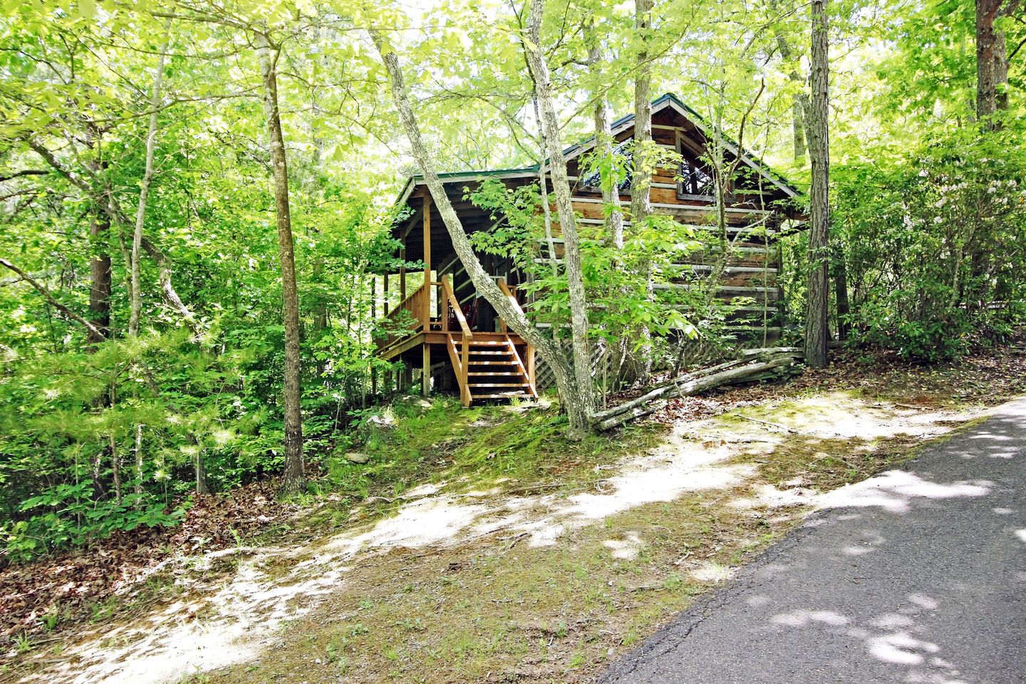 Cabins (United States of America, Copperhill, Tennessee)