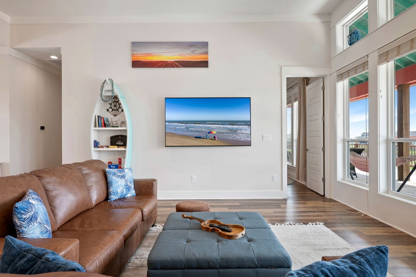 Glorious Beach House with Fantastic Sights in Crystal Beach, Texas