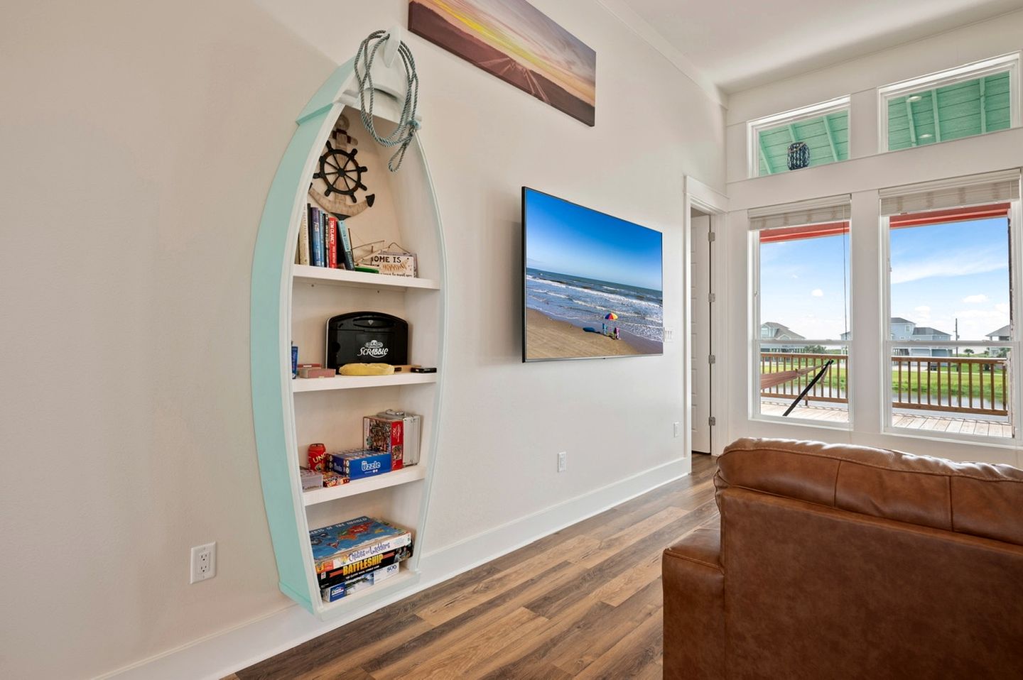 Glorious Beach House with Fantastic Sights in Crystal Beach, Texas