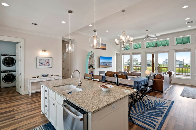 Beach Houses (United States of America, Crystal Beach, Texas)