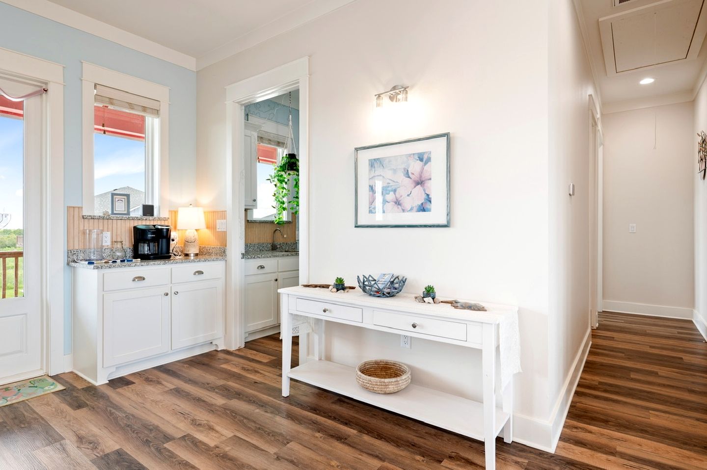 Glorious Beach House with Fantastic Sights in Crystal Beach, Texas