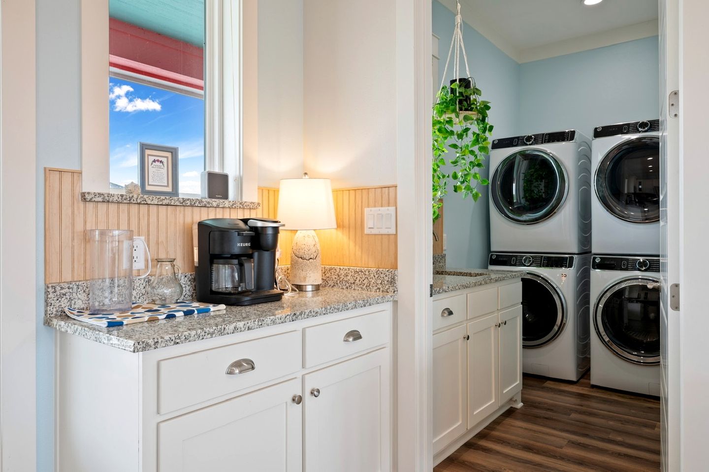 Glorious Beach House with Fantastic Sights in Crystal Beach, Texas