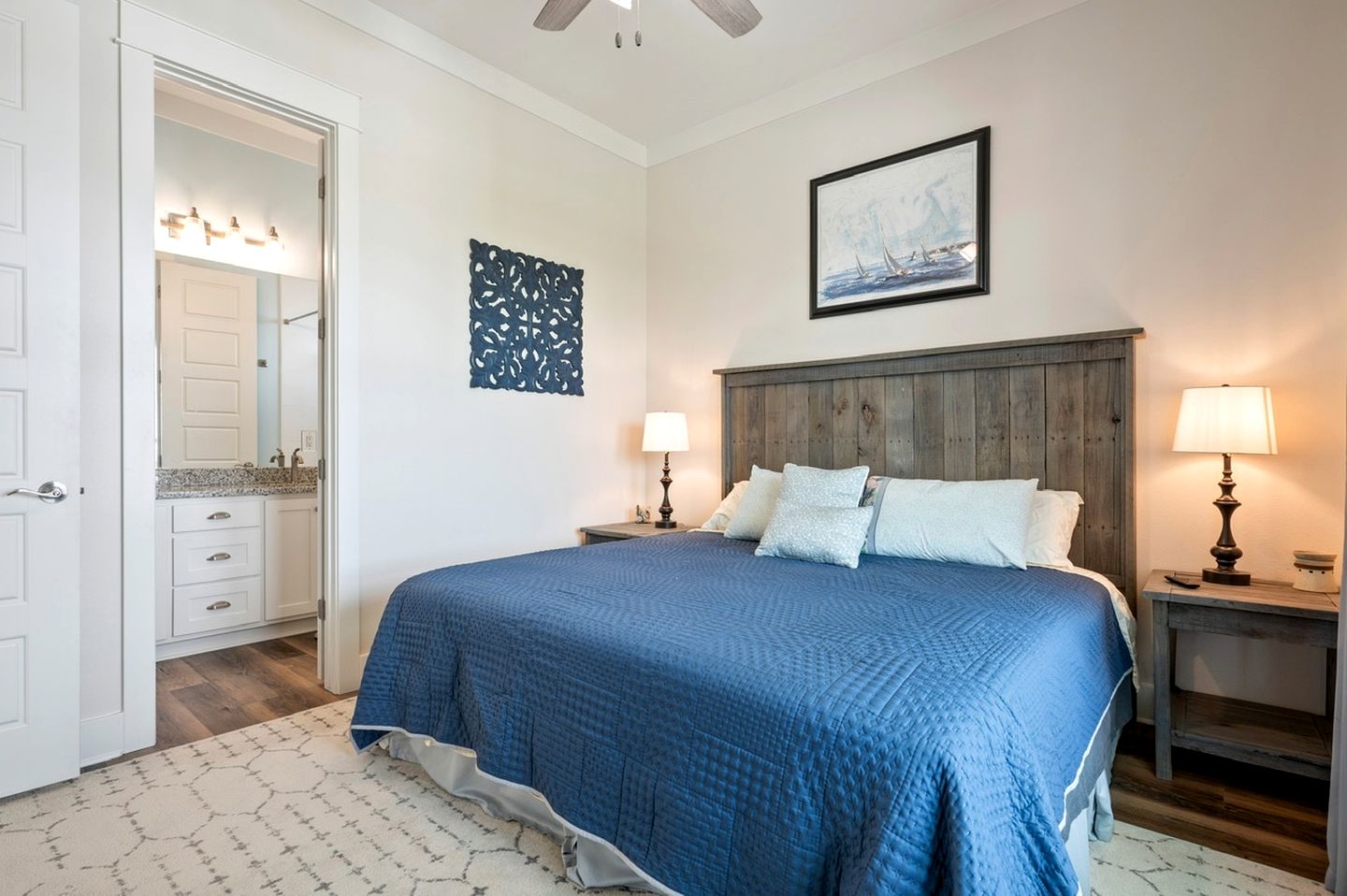 Glorious Beach House with Fantastic Sights in Crystal Beach, Texas