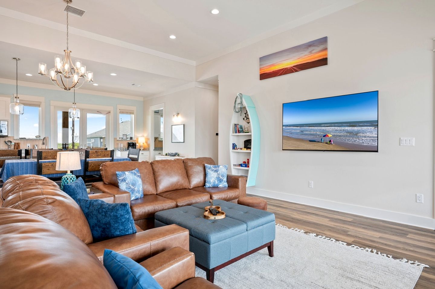 Glorious Beach House with Fantastic Sights in Crystal Beach, Texas