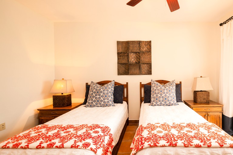 Beach Houses (Roatan, Islas de la Bahía, Honduras)