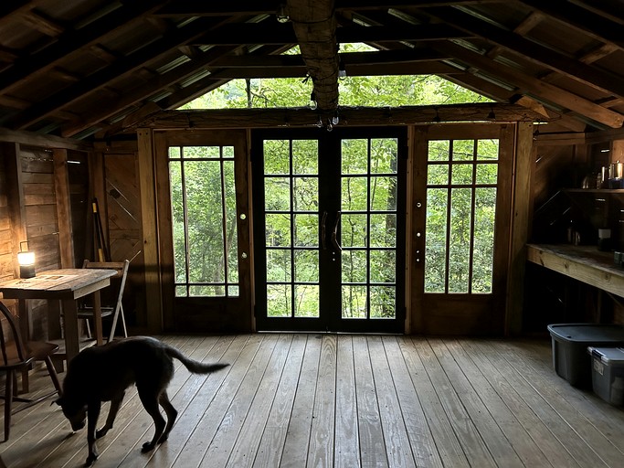 Cabins (United States of America, Zirconia, North Carolina)