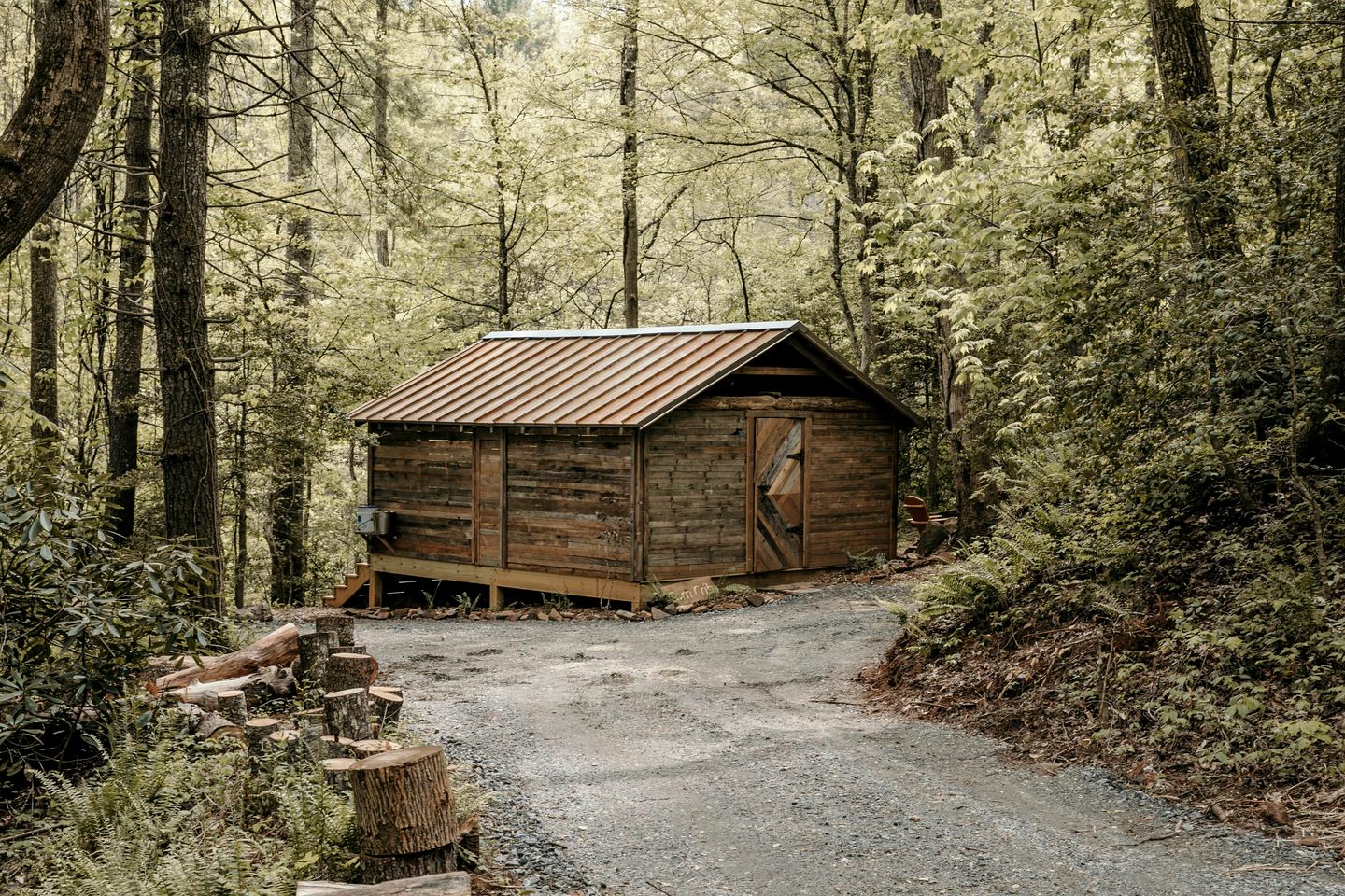 Cabins (United States of America, Zirconia, North Carolina)