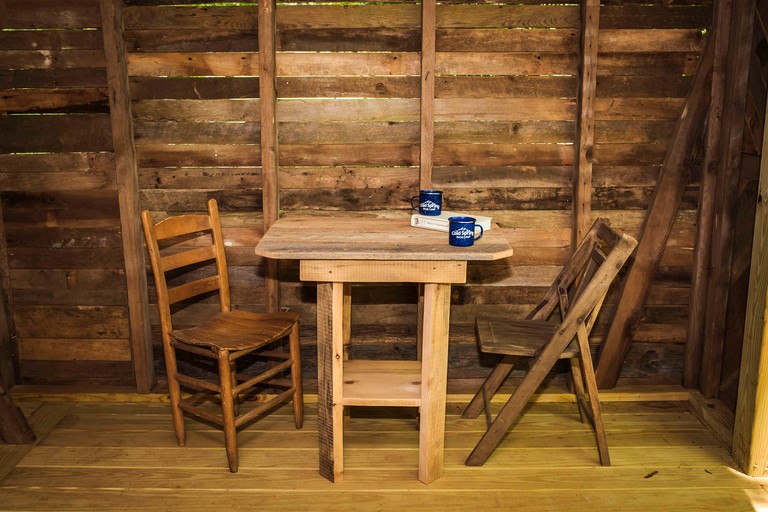 Cabins (United States of America, Zirconia, North Carolina)